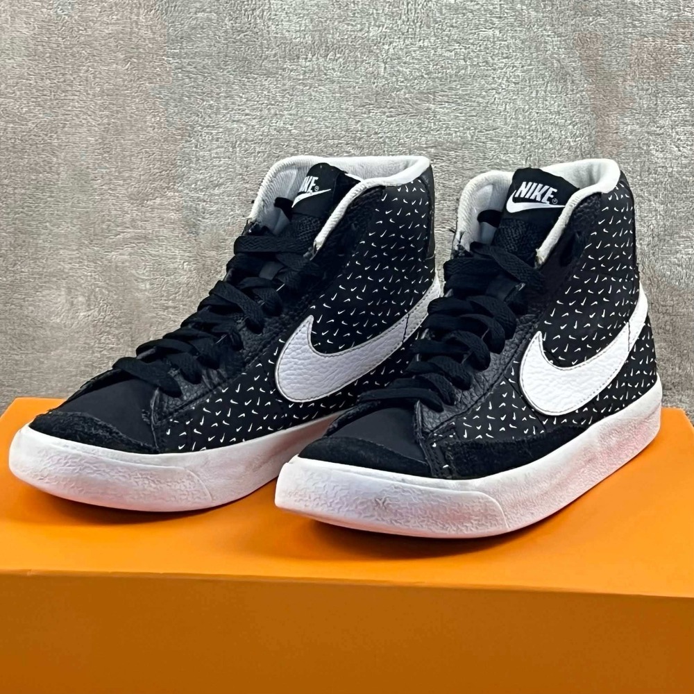Nike Blazer Mid 77 GS Black White Mini Swoosh DC9197-001 Size 5Y